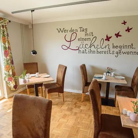 Luuward 3 Sterne Superior 宾馆 3*