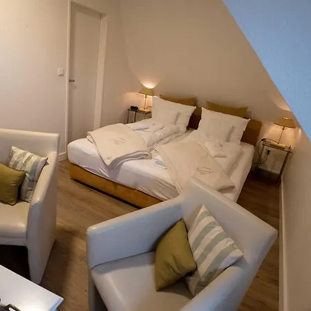 Luuward 3 Sterne Superior 宾馆